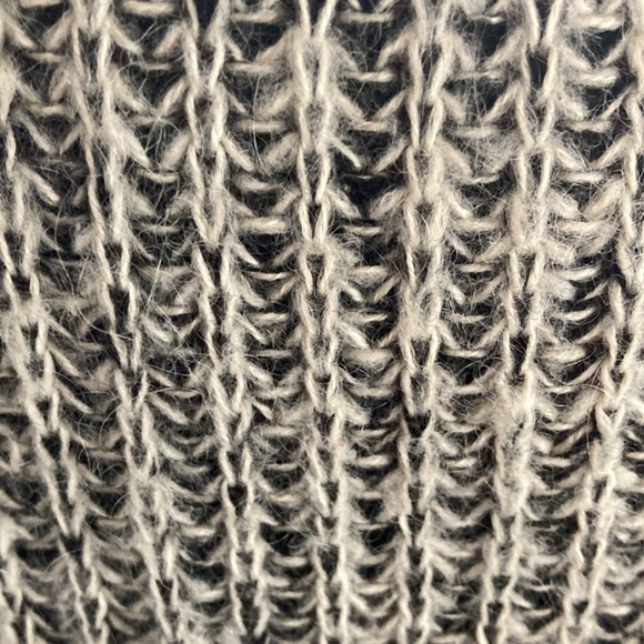 Forever 21 Fall Sweater Cardigan, Sz S EUC - Picture 3 of 4